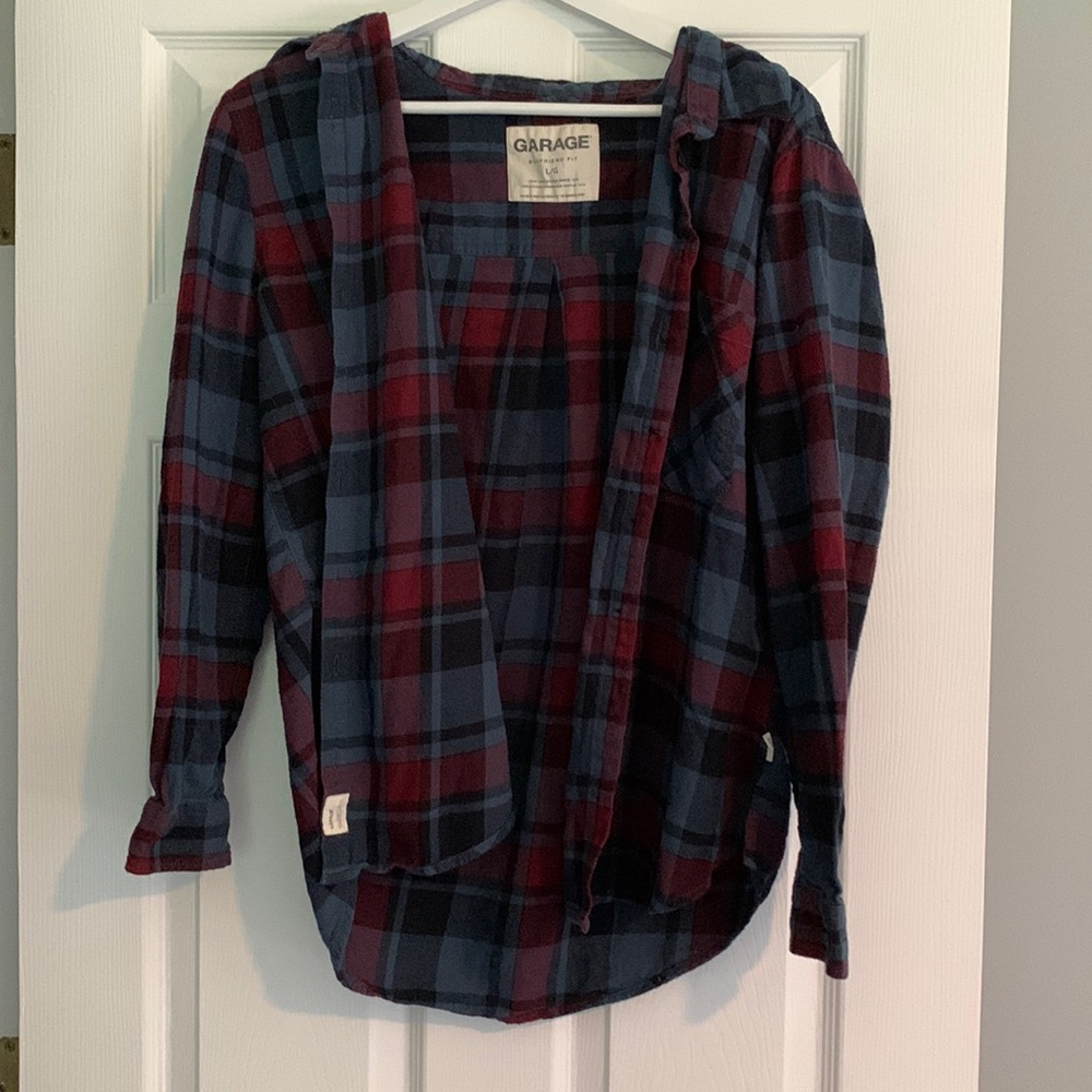 Garage buttoned flannel size large